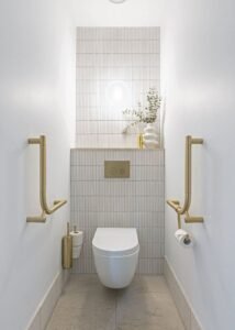 Ceramic wall hung toilet with concealed tank